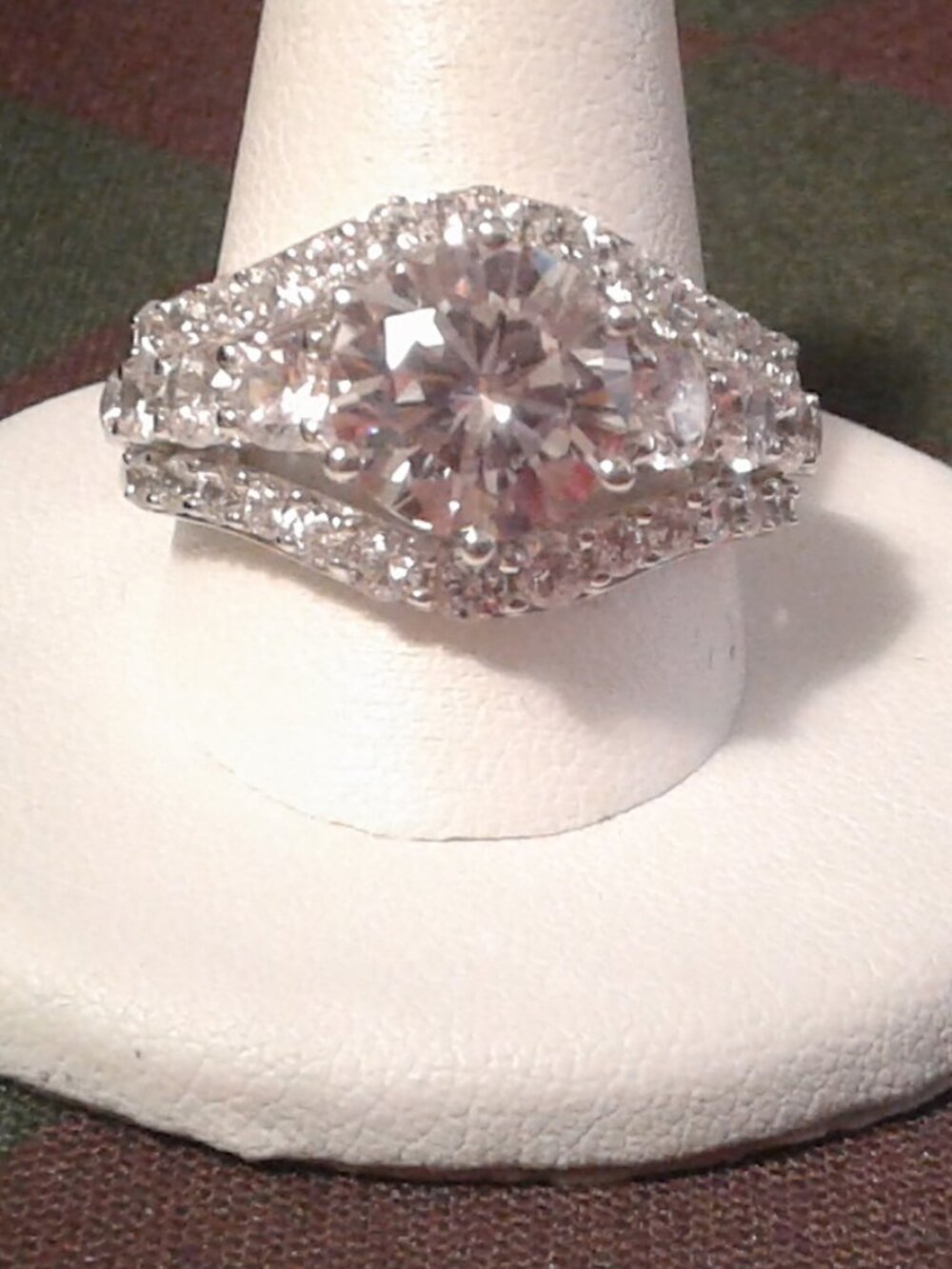 Bella Luce Platinum Plated Center Design Ring 8.90ctw. Size 10